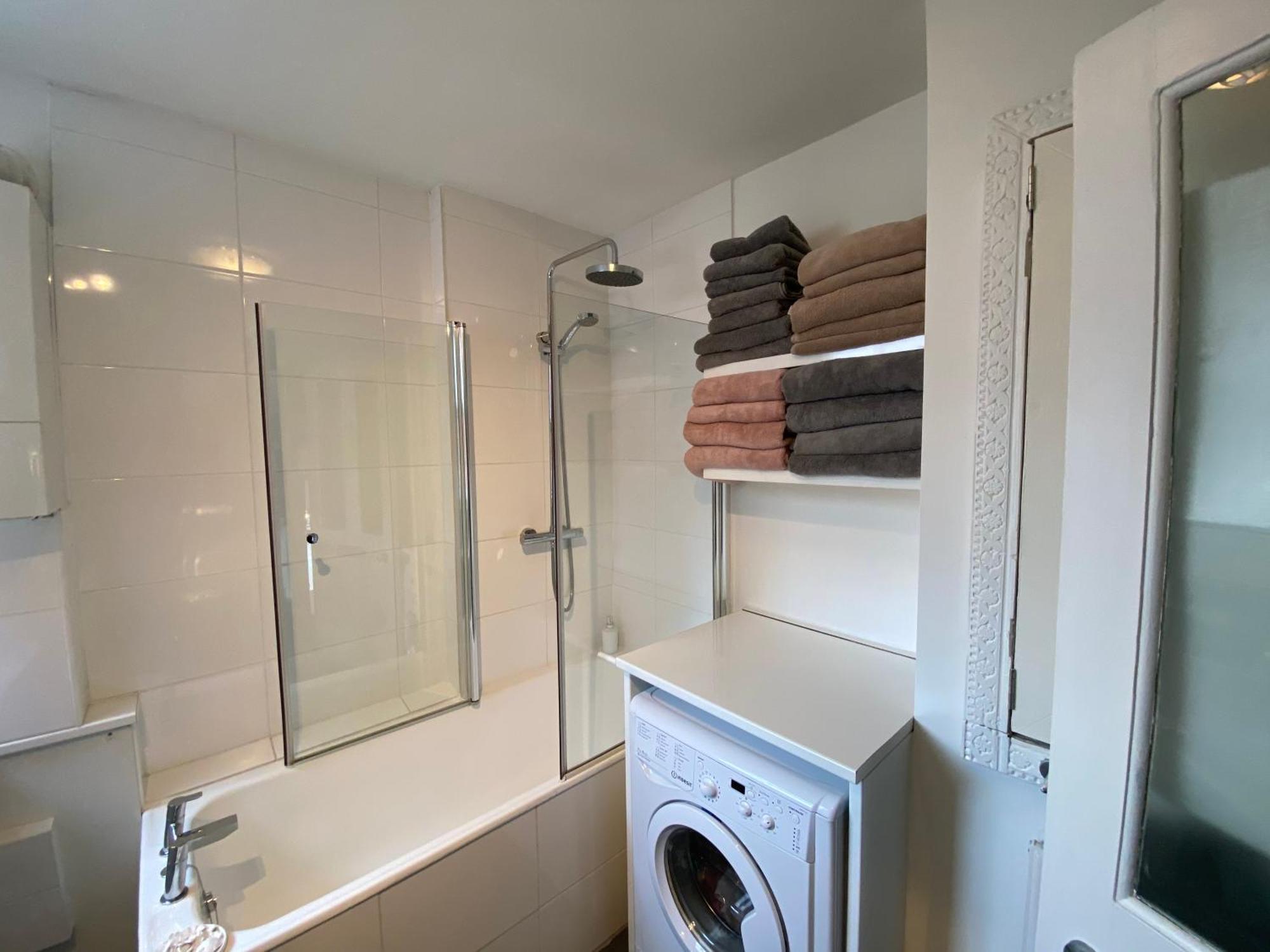 Deluxe Three Bed Bnb In Henley-On-Thames Near Station River & Town Centre エクステリア 写真