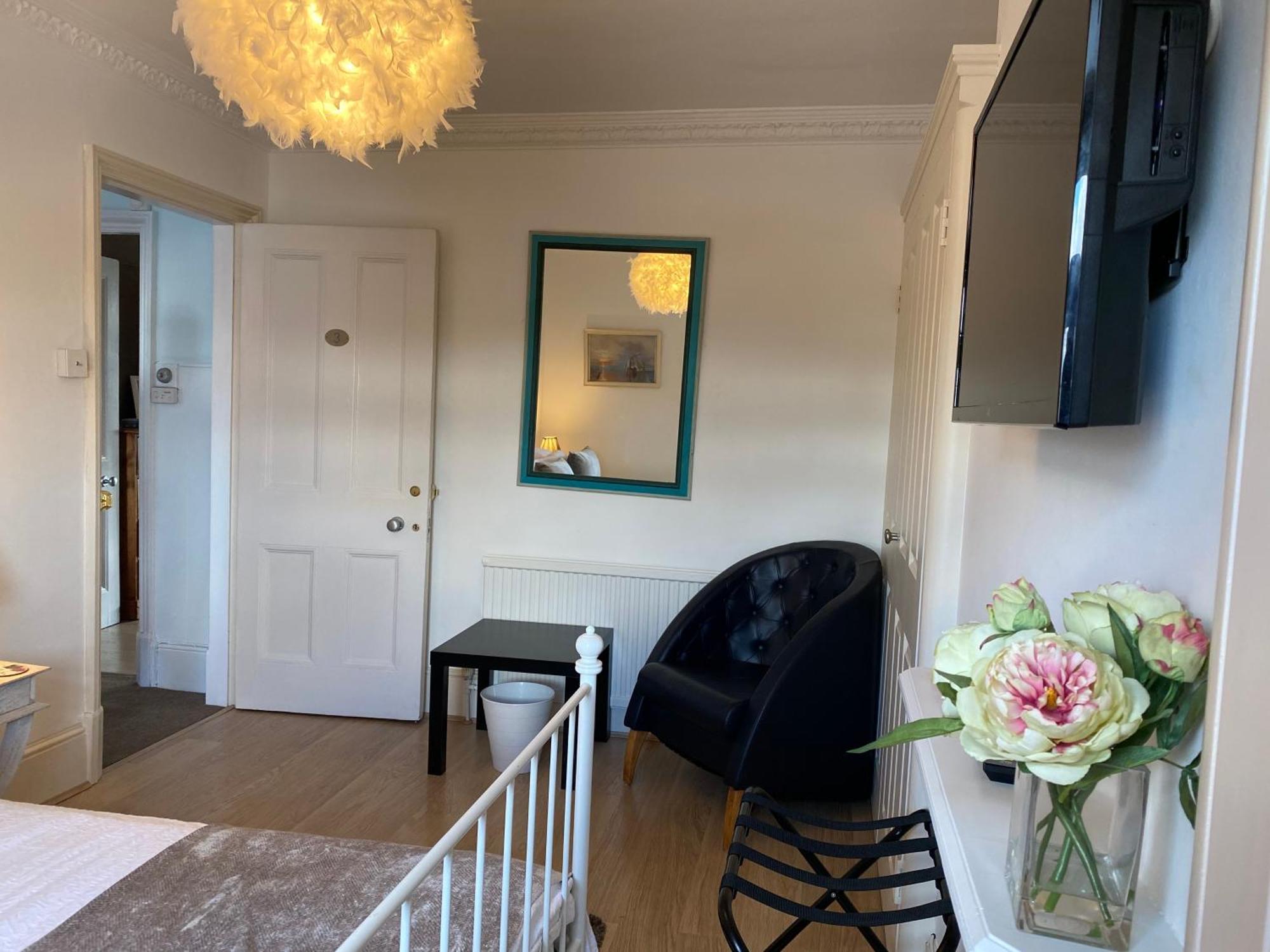 Deluxe Three Bed Bnb In Henley-On-Thames Near Station River & Town Centre エクステリア 写真
