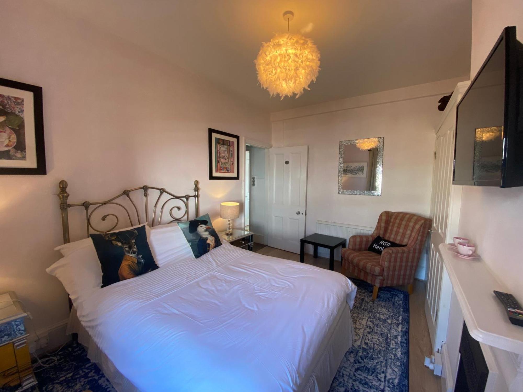 Deluxe Three Bed Bnb In Henley-On-Thames Near Station River & Town Centre エクステリア 写真